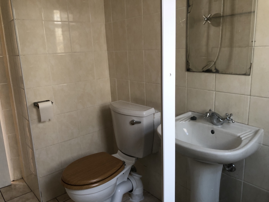To Let 2 Bedroom Property for Rent in Muizenberg Western Cape